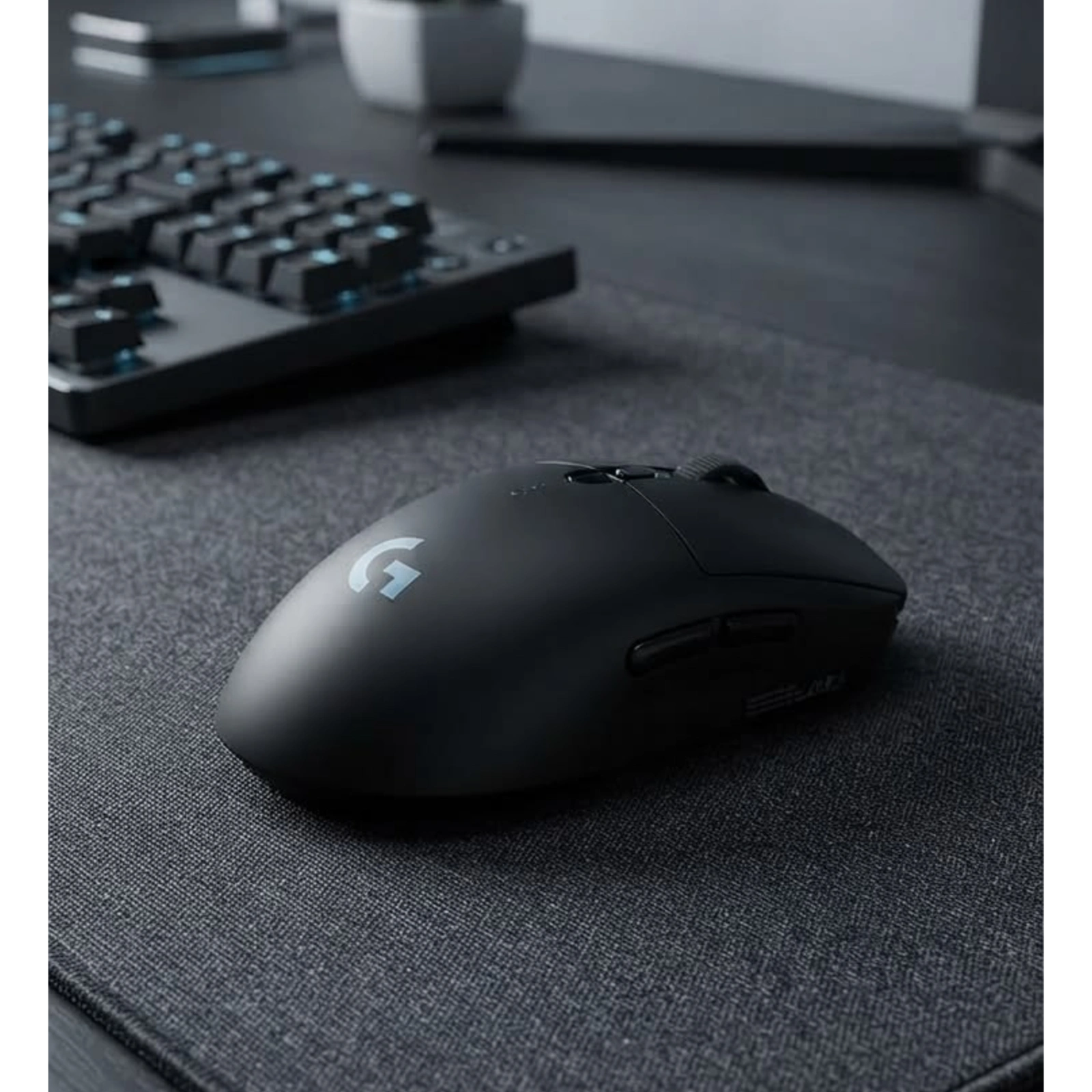 Logitech g305